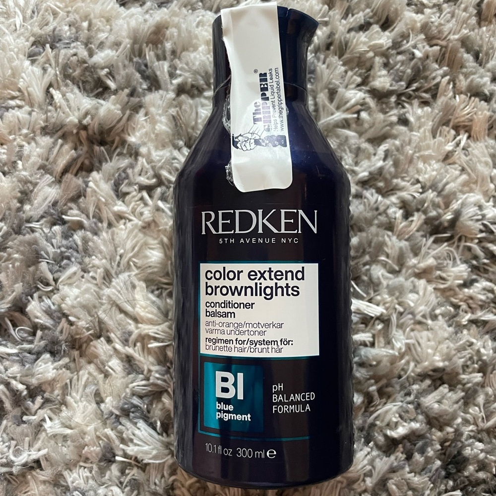 Redken Color Extend Brownlights Conditioner with Blue Pigment